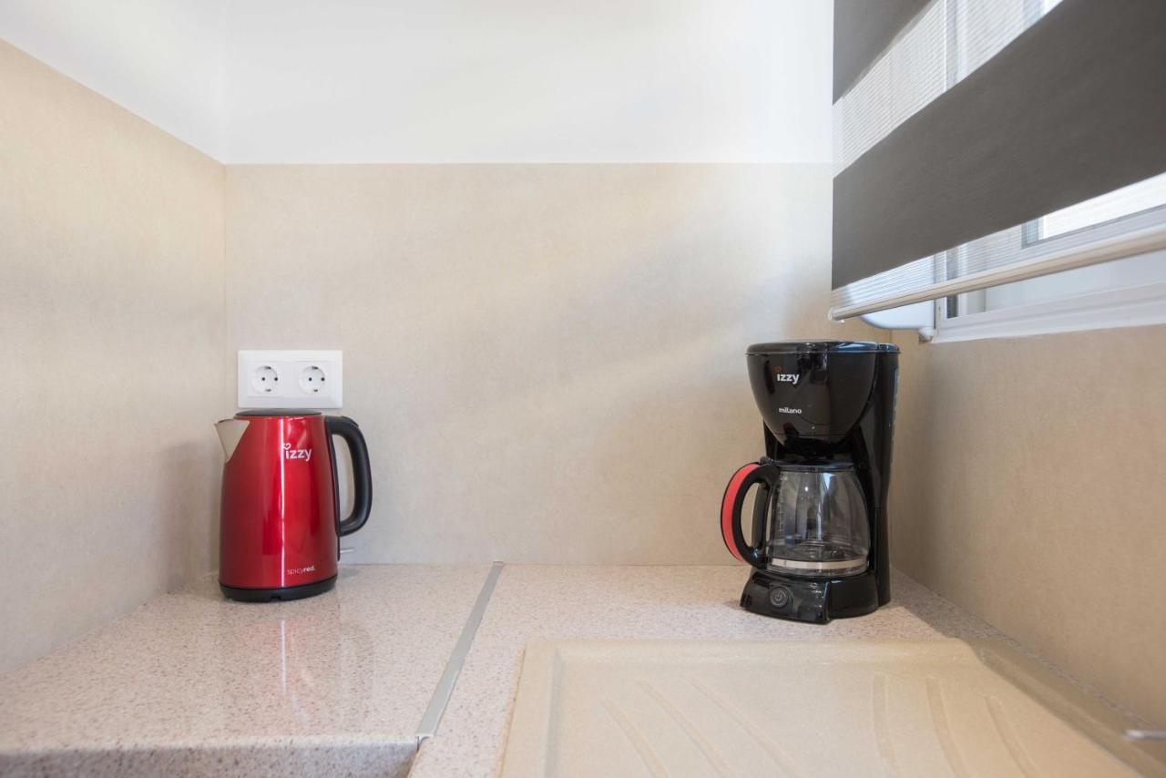 Appartement Comfy 1 Bedroom With Terrace And View